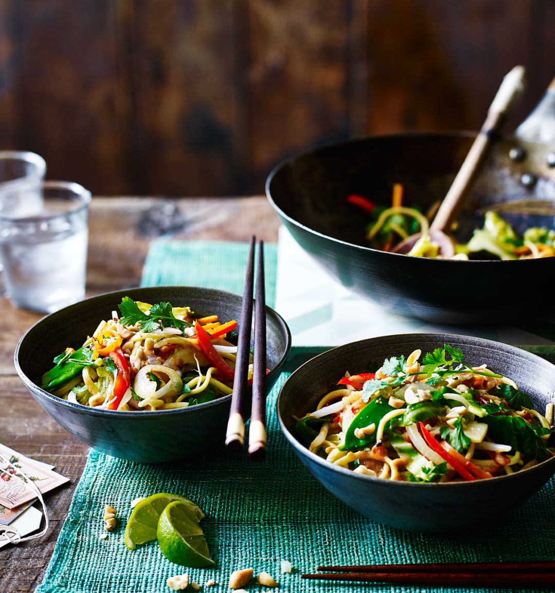 Veggie satay noodles