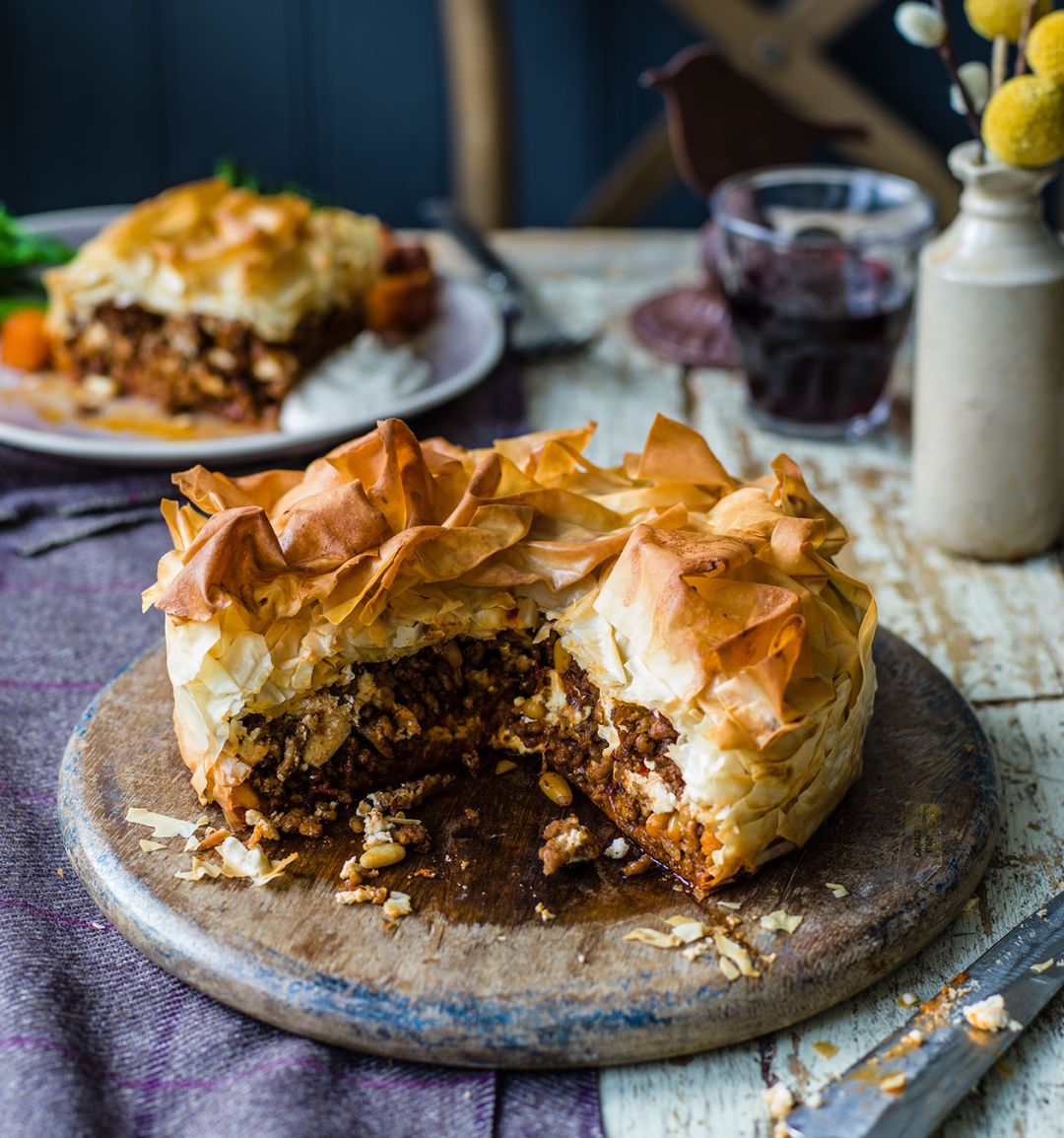 Spiced lamb filo parcel 
