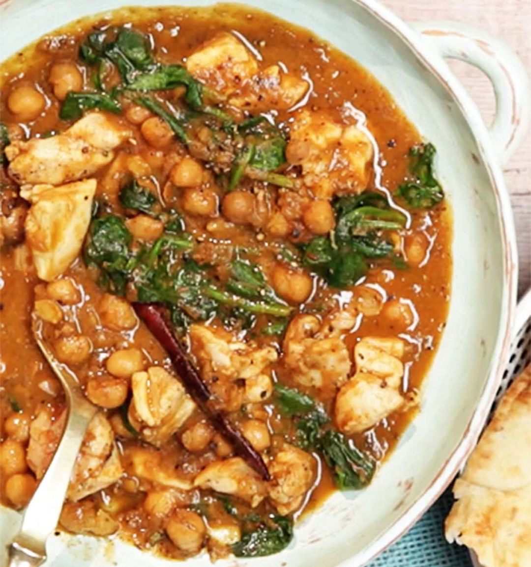 Chicken, chickpea and spinach curry