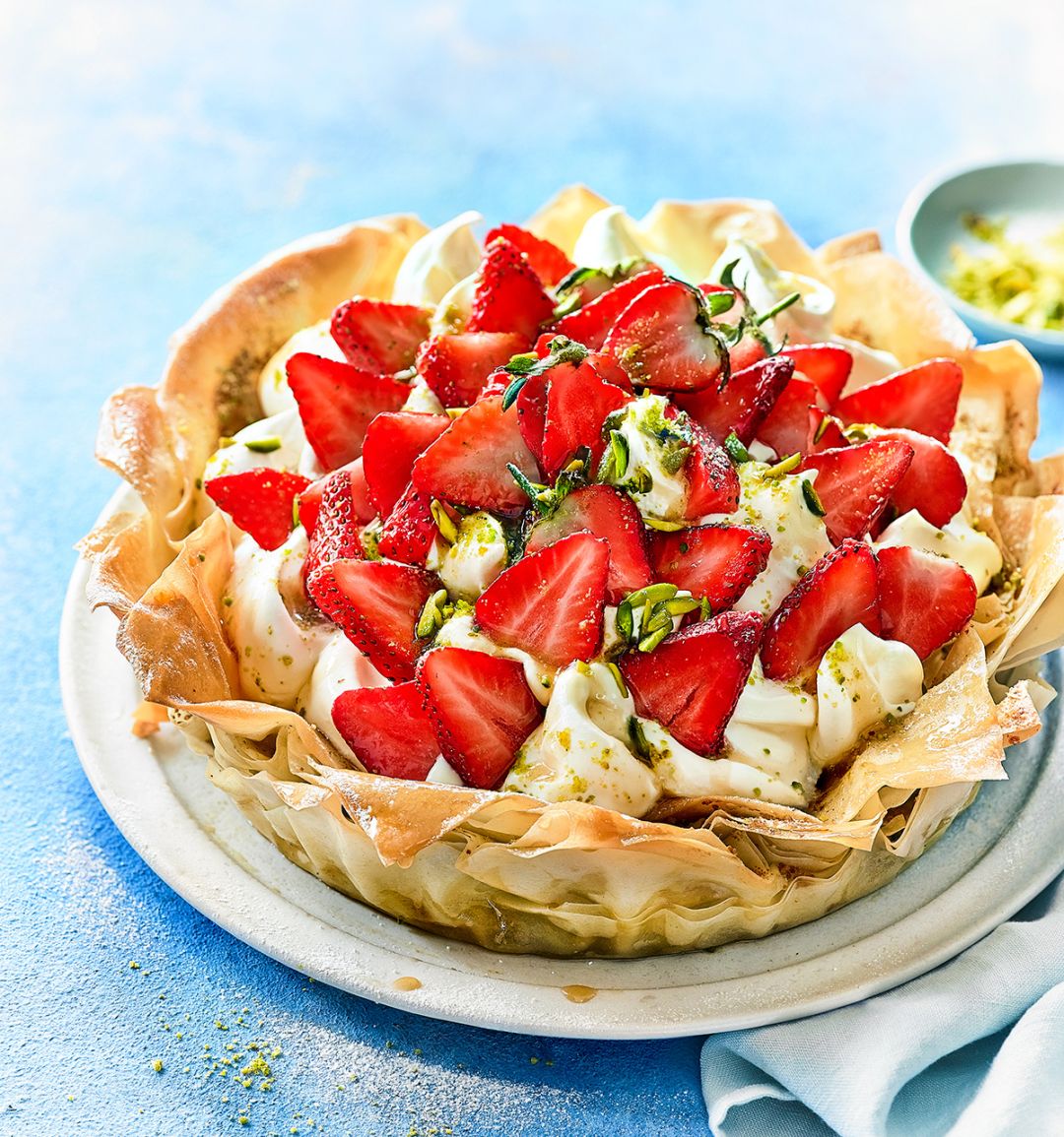 Strawberries and cream summer pie