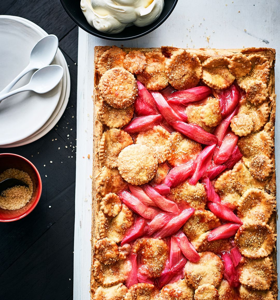 Rhubarb slab pie