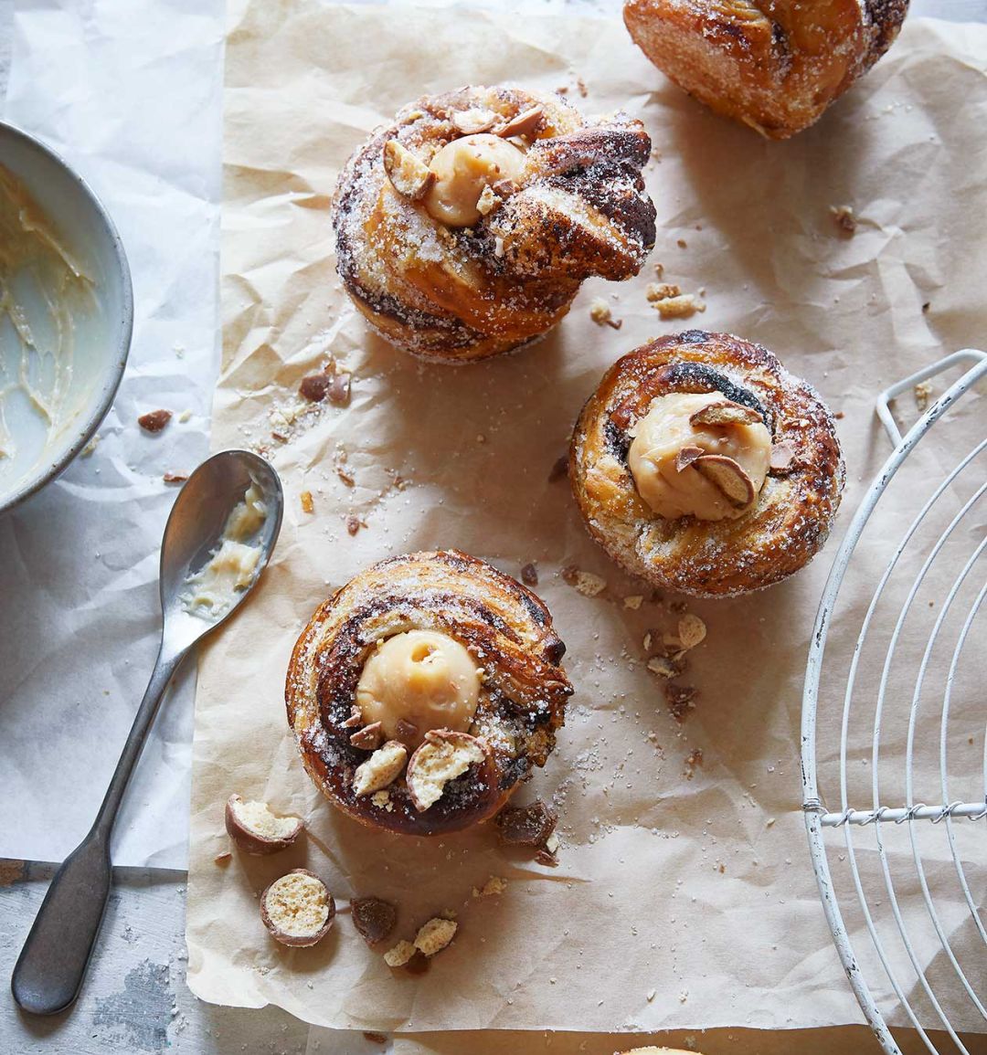 Malted milk cruffins