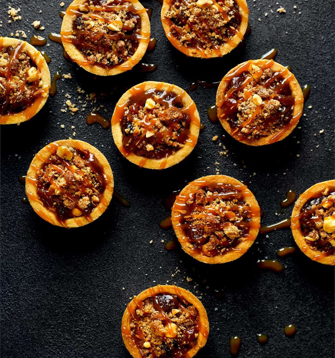 Biscoff caramel crunch mince pies 