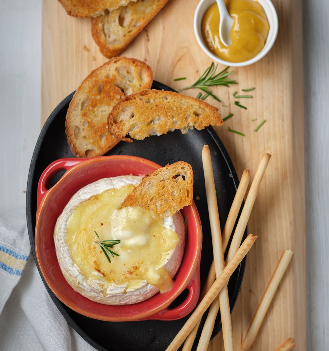 Baked camembert with Maille mustard