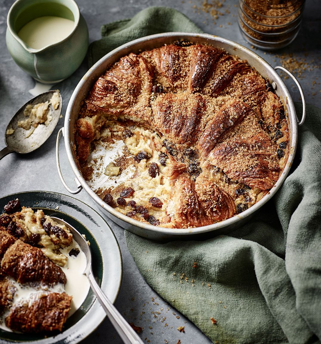 Hot cross bun pudding