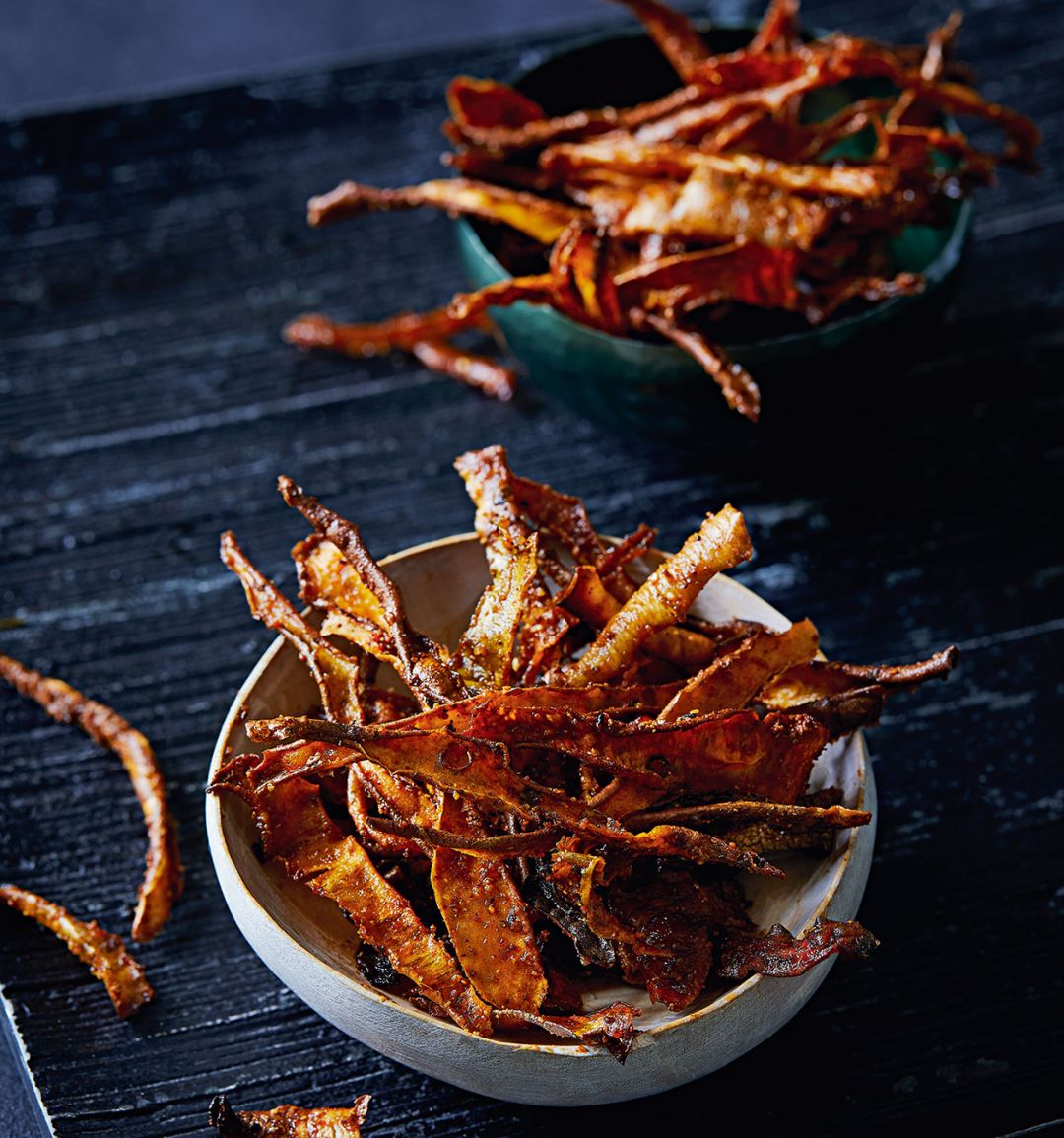 Vegetable peel crisps