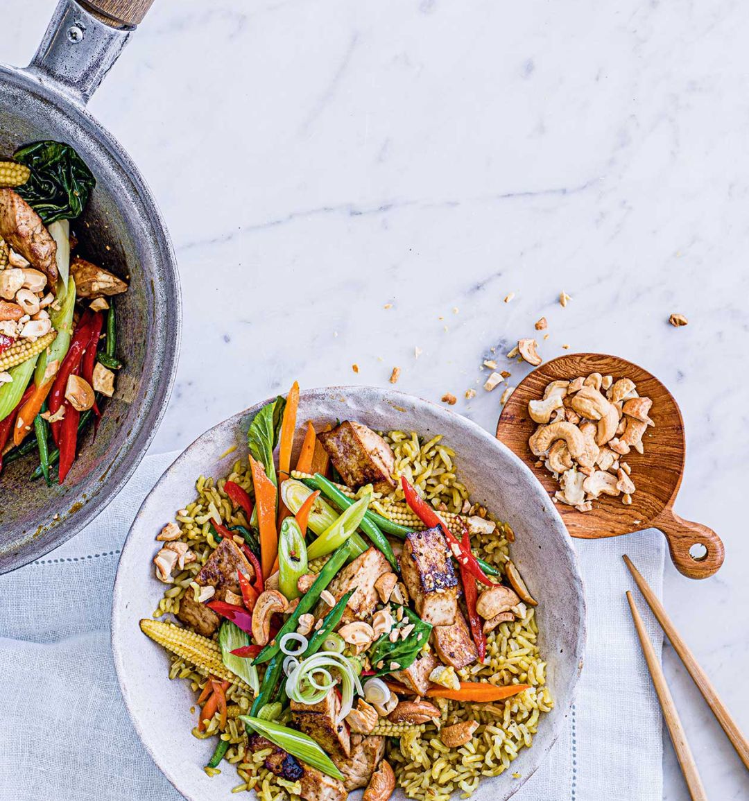 Peppered tofu and cashew stir-fry