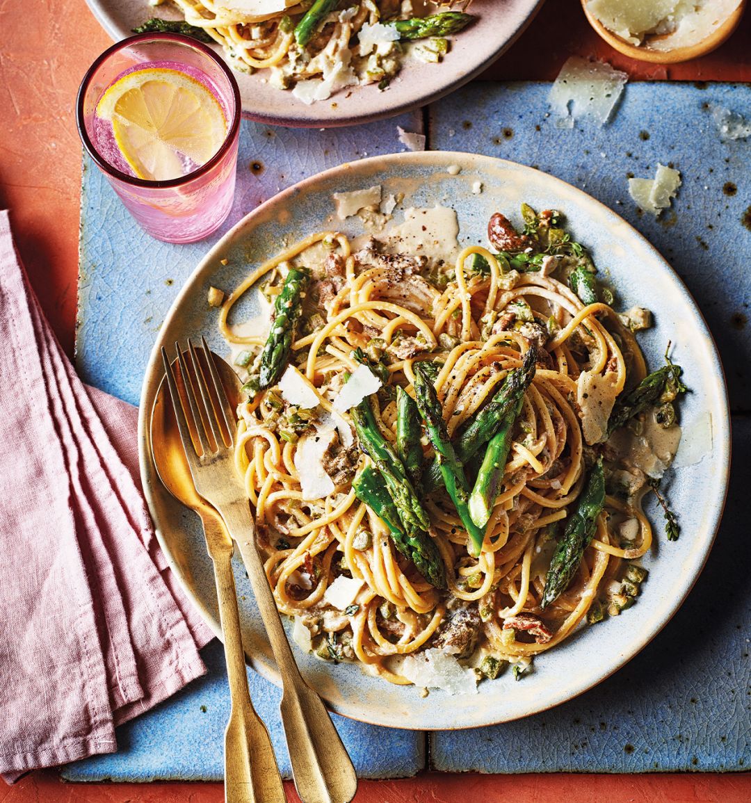 Asparagus and porcini spaghetti