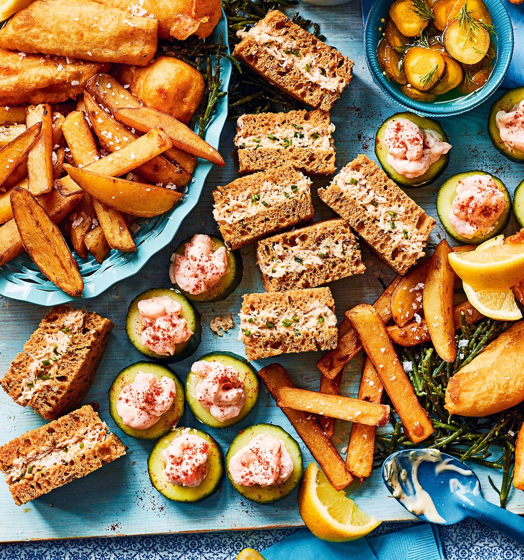 'Afternoon sea' sharing board