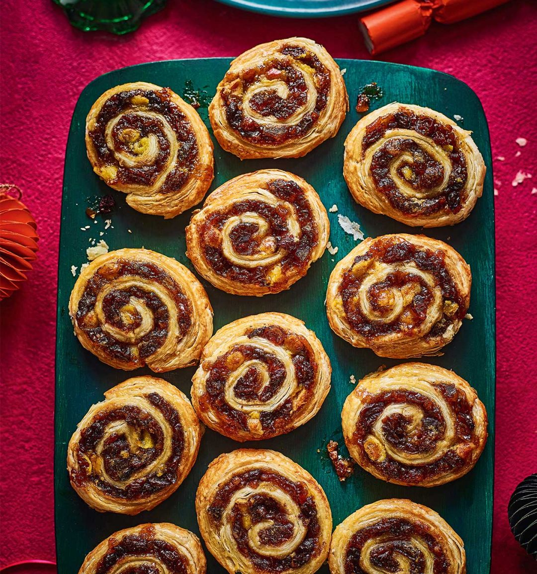 Mince pie marzipan wheels