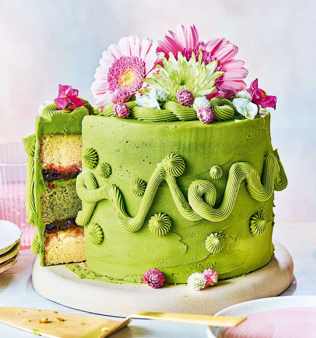Matcha buttercream cake 