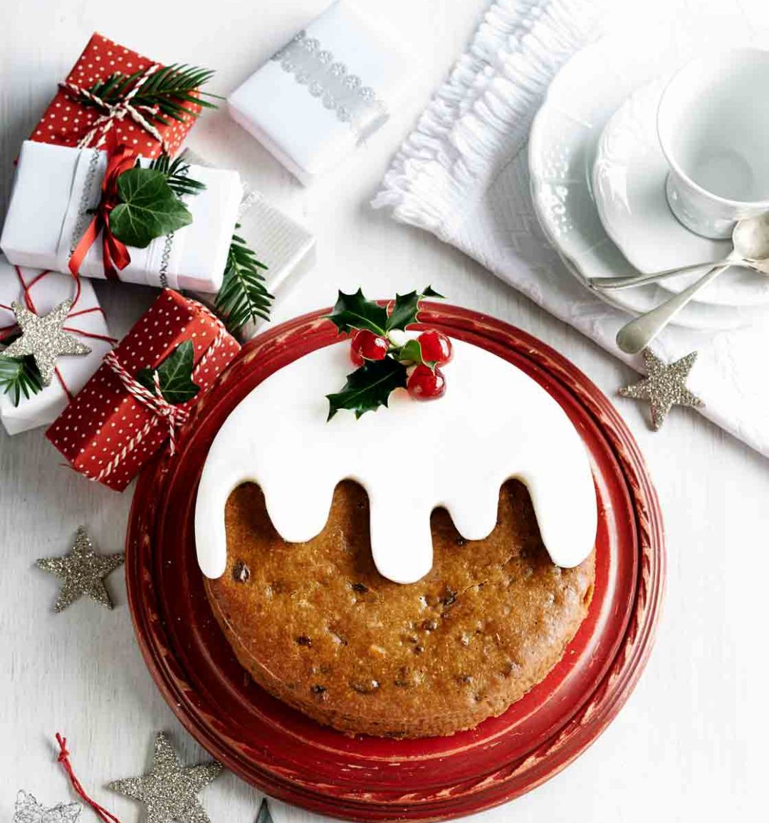 Tropical Christmas pudding cake 