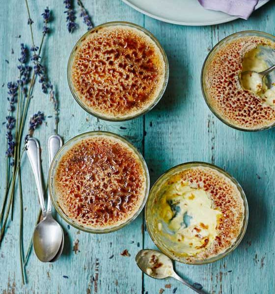 Lemon crème brûlées 