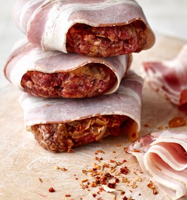 Smoky pancetta beef burgers
