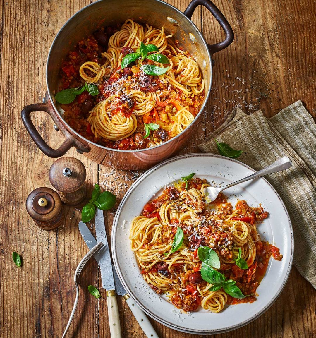 Sweet and salty lentil spaghetti