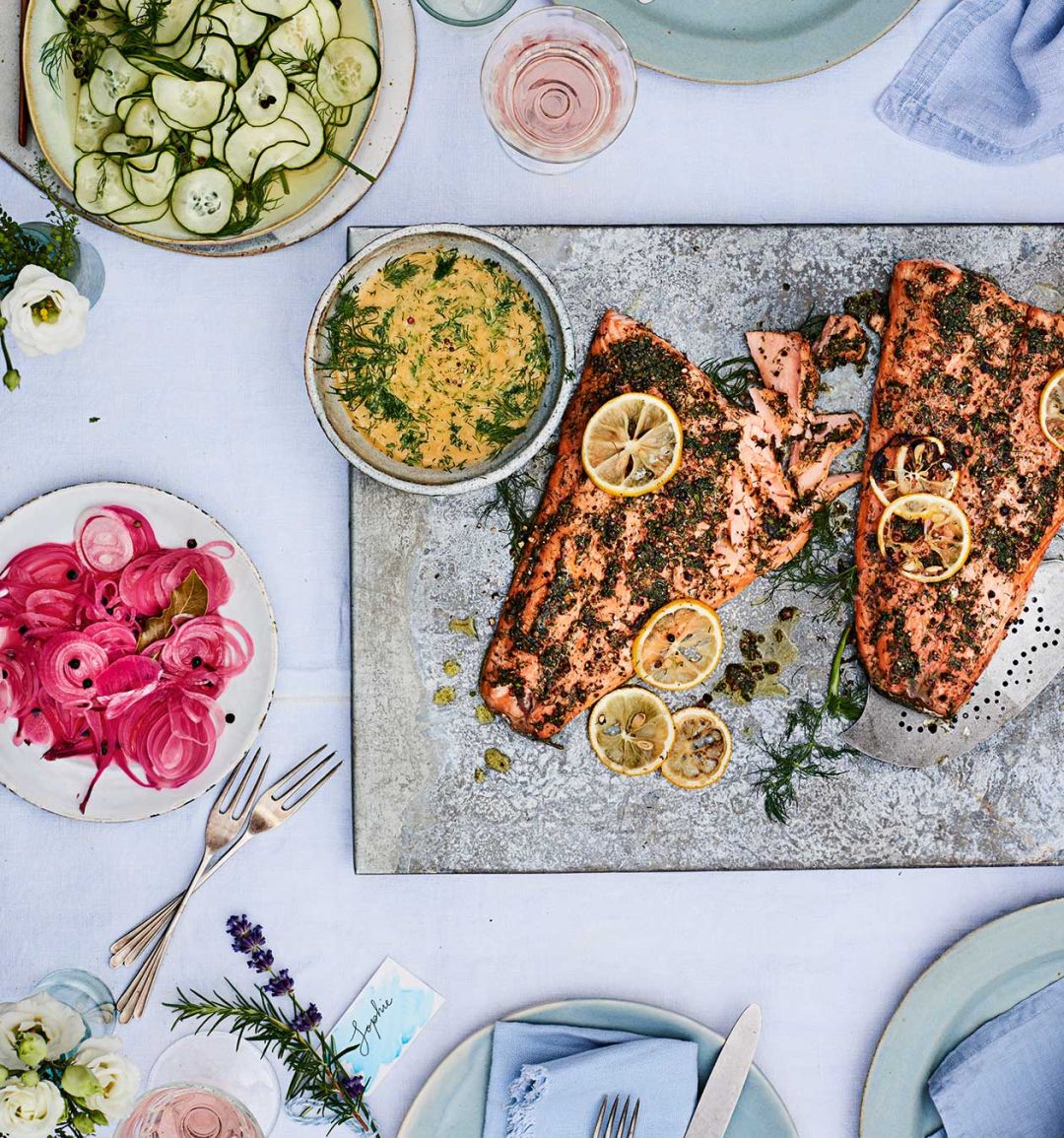 ‘Gravlax’ baked salmon with sweet dill-mustard sauce 