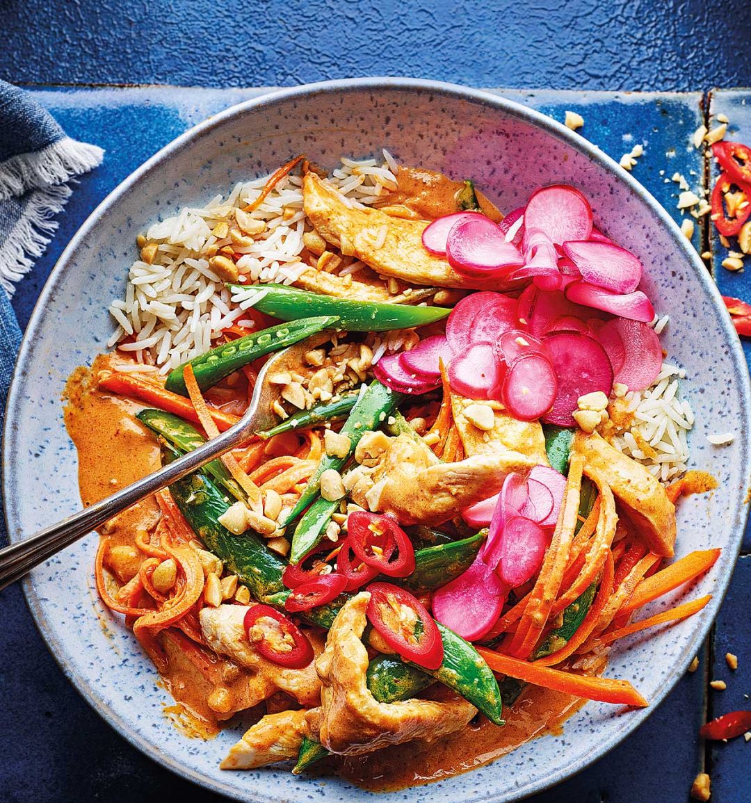 Chicken satay stir-fry with sweet-sour radish pickle