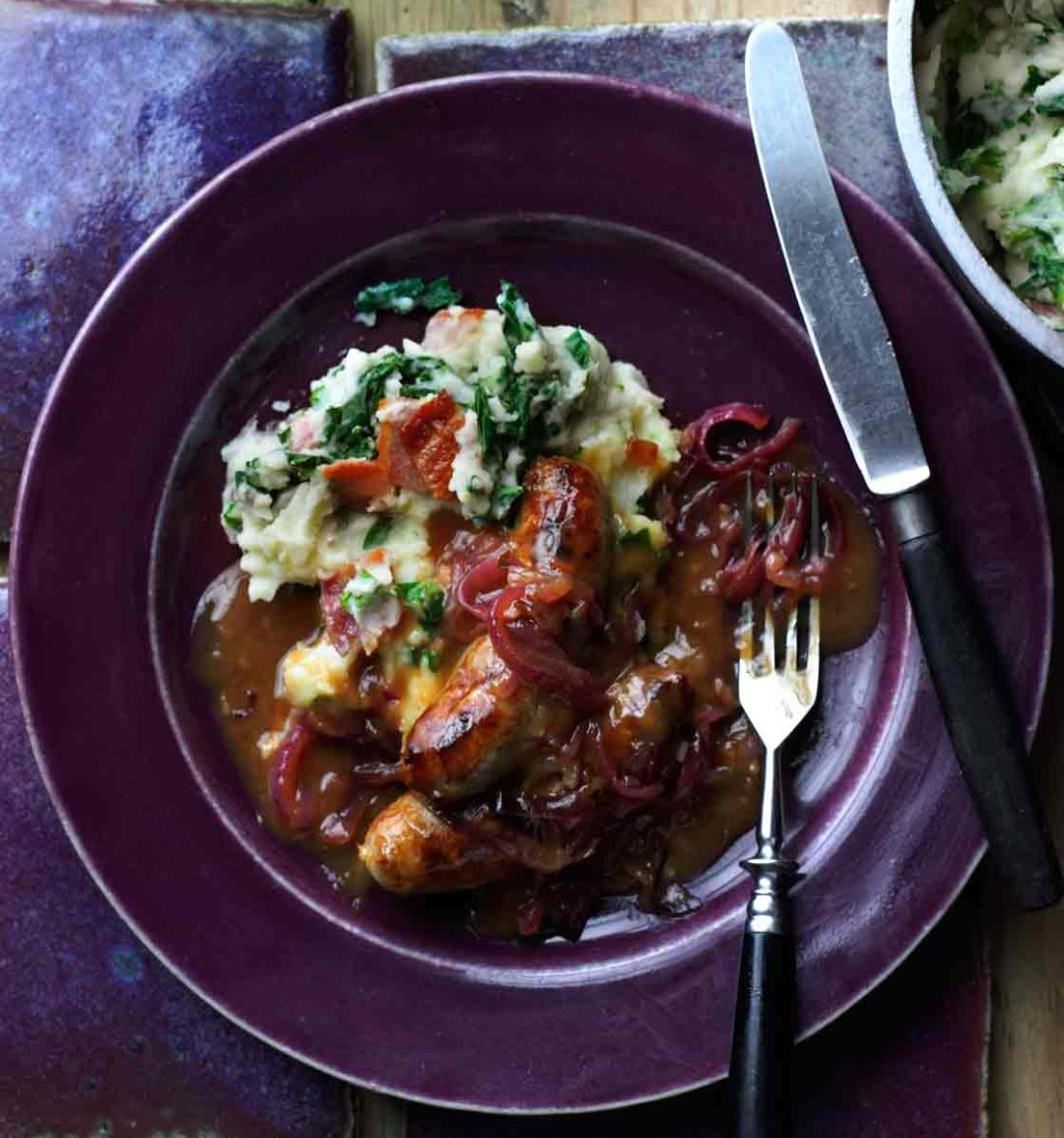 Red onion bangers with kale mash 