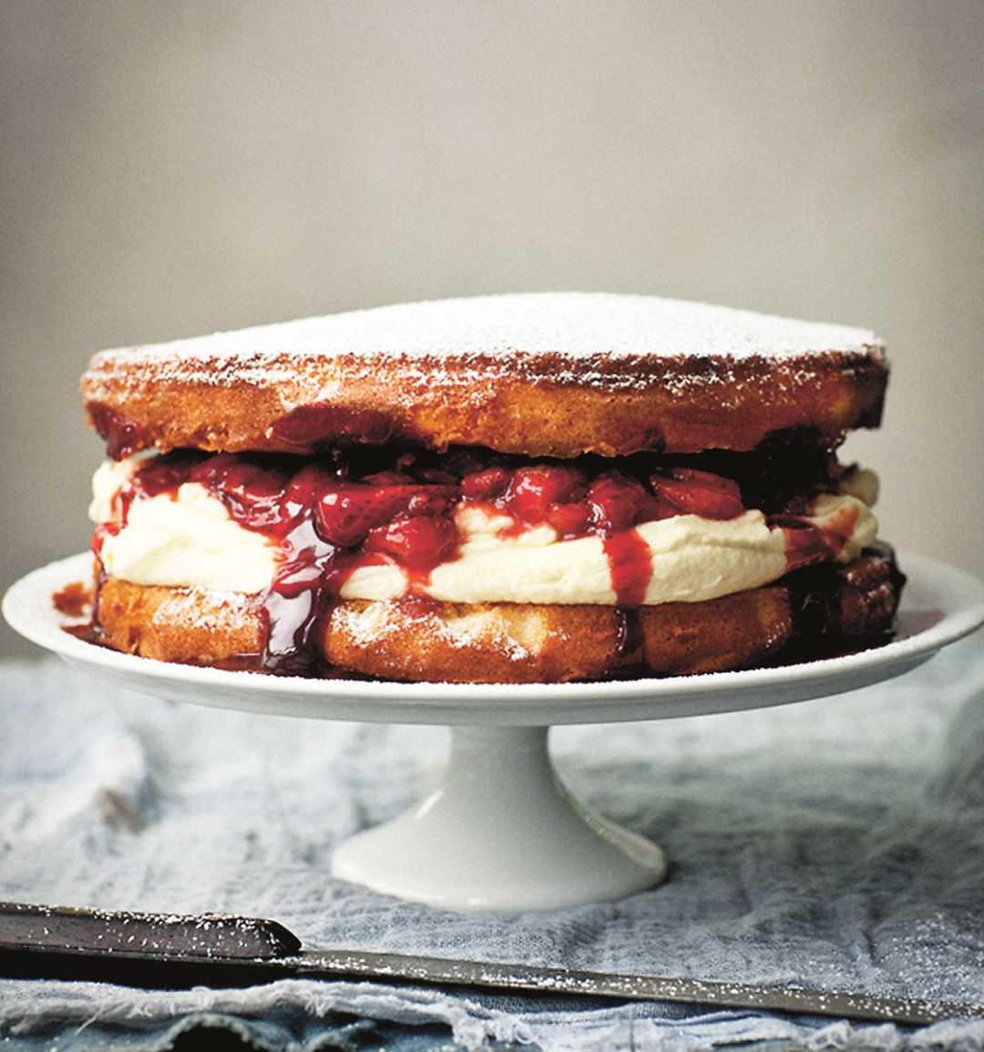 Victoria sponge with limoncello and balsamic strawberries 