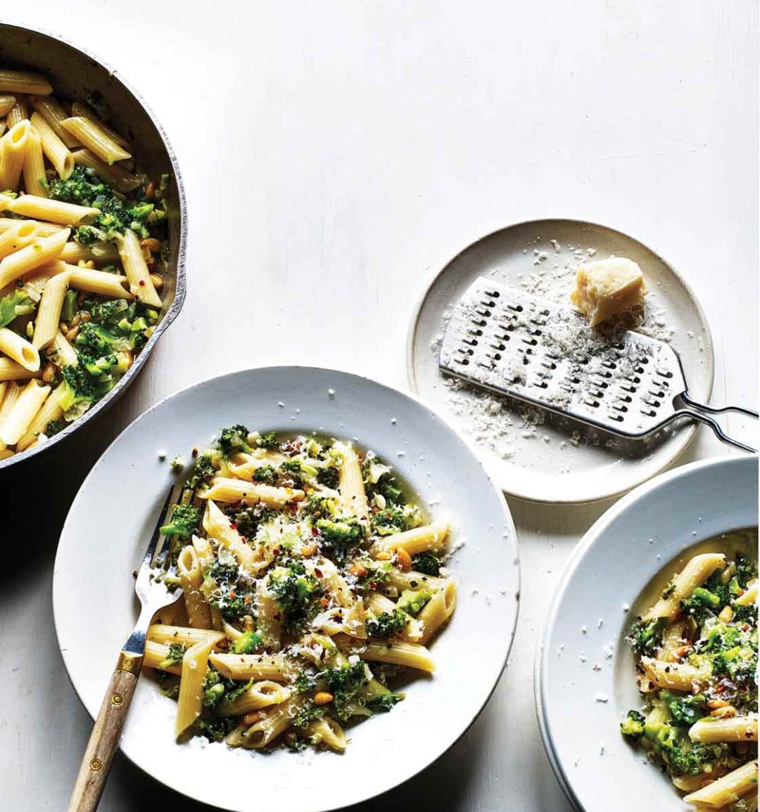Broccoli & pine nut pesto penne