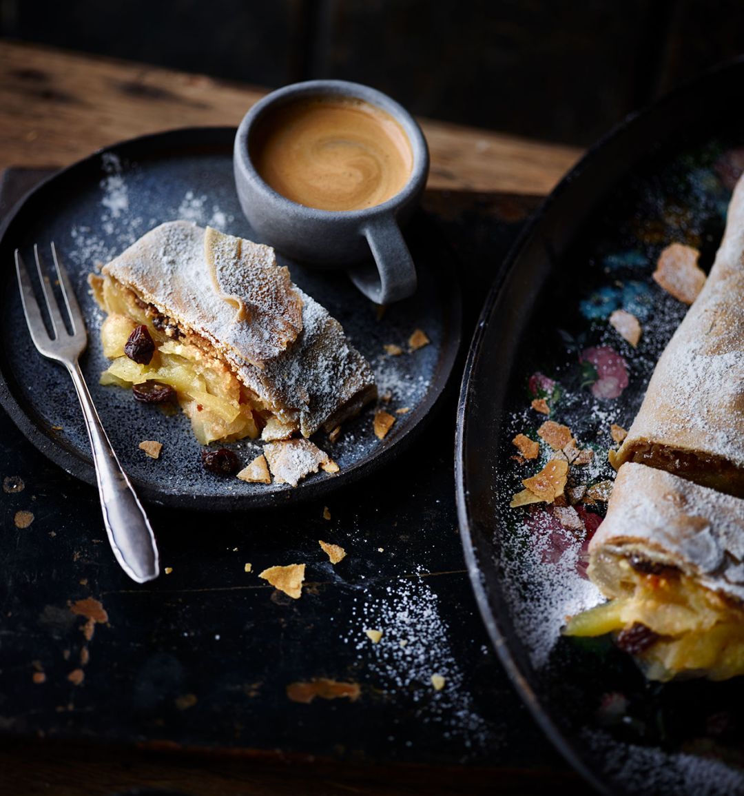 Apple strudel