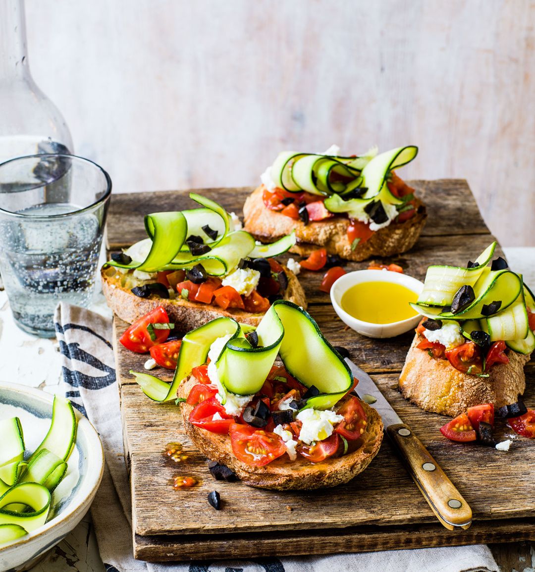 Goats’ cheese, tomato and courgette bruschetta