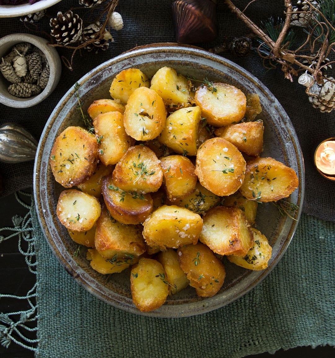 Butter and thyme roast potatoes