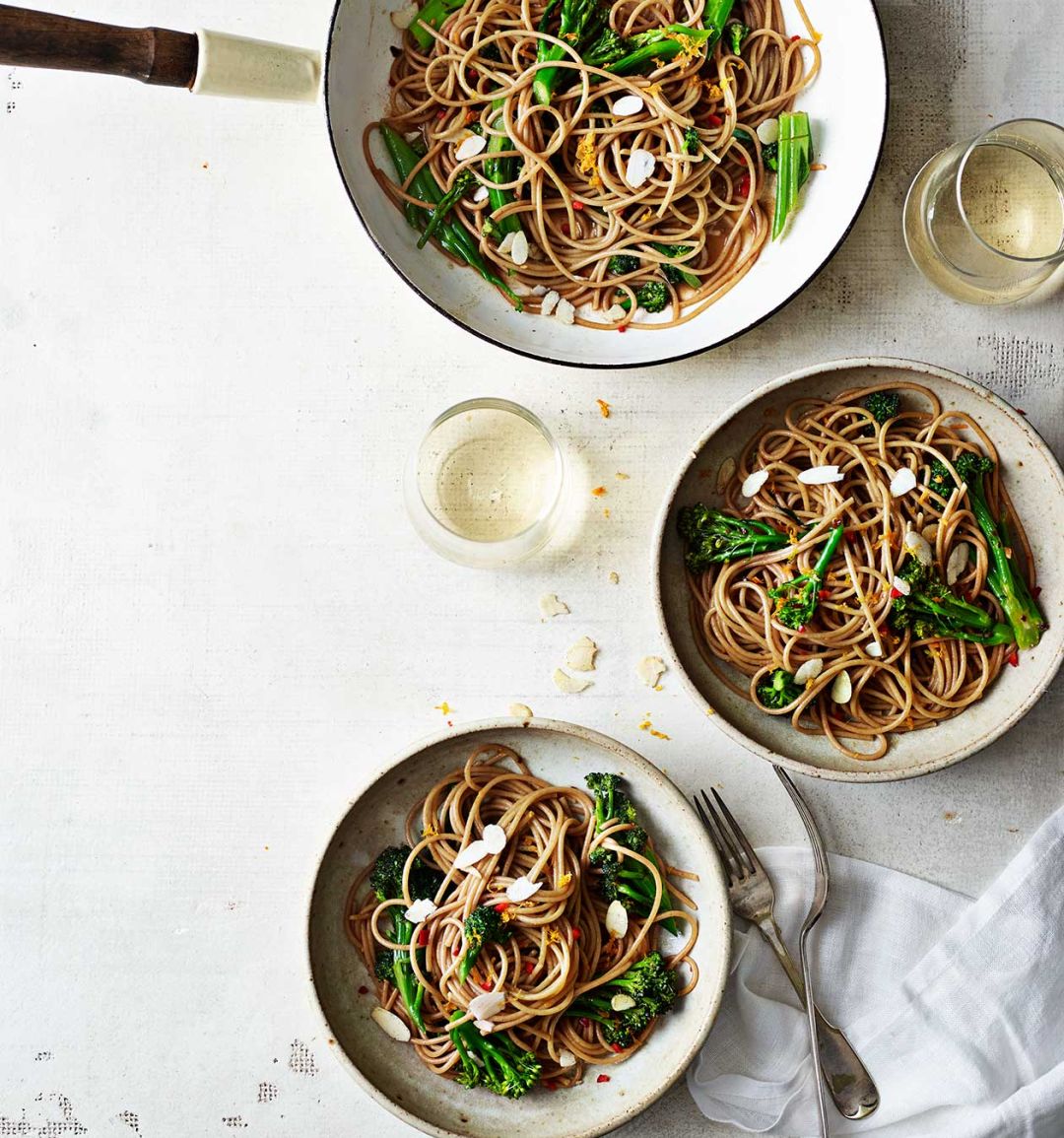 Broccoli, orange and almond spaghetti