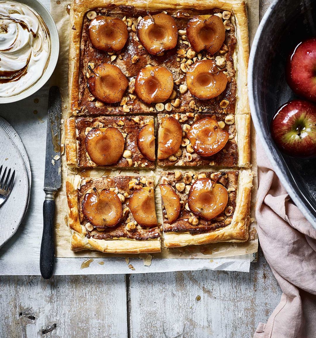 ‘Bobbing for apples’ tart