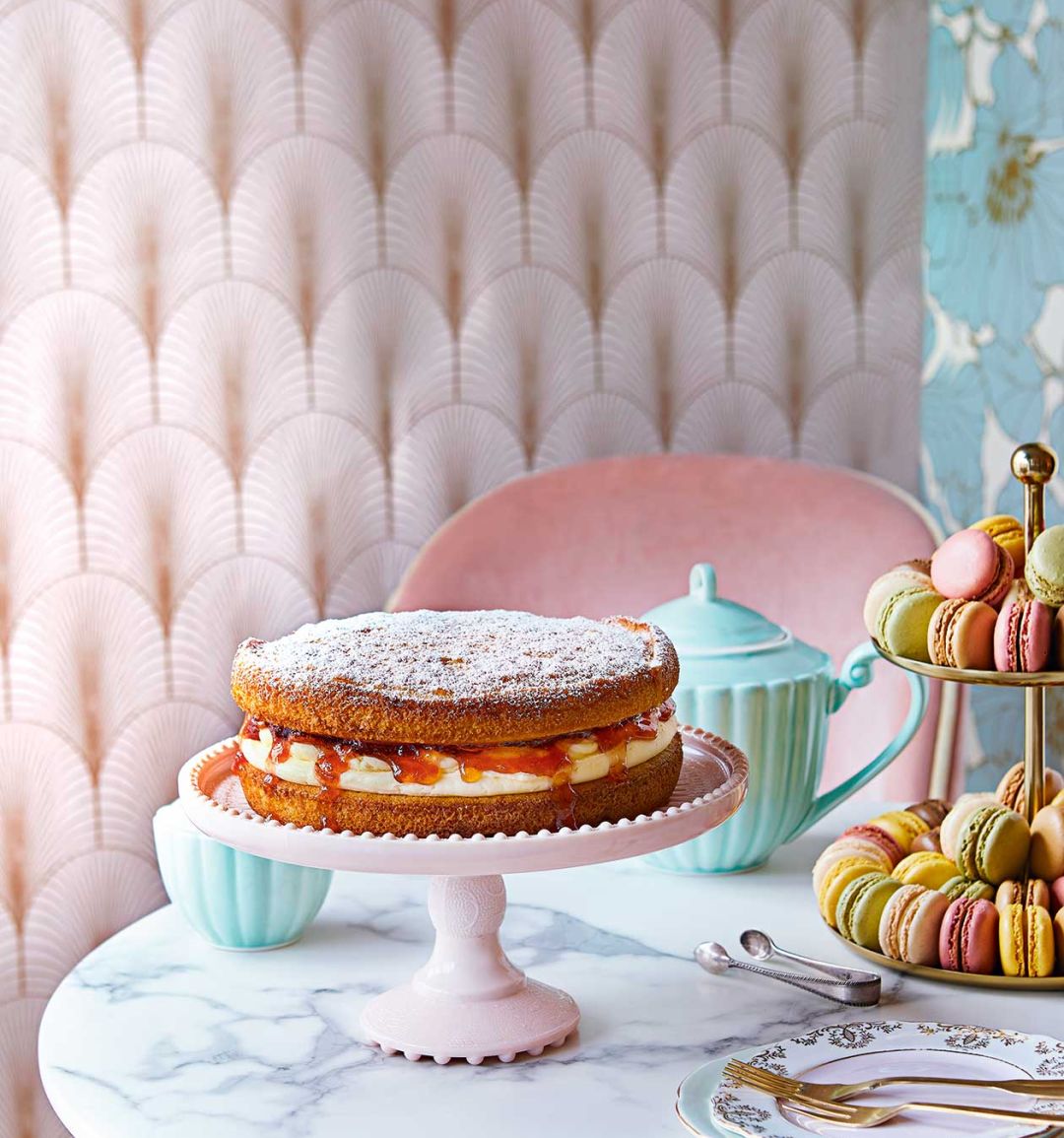 Victoria sponge with tea-scented plum jam