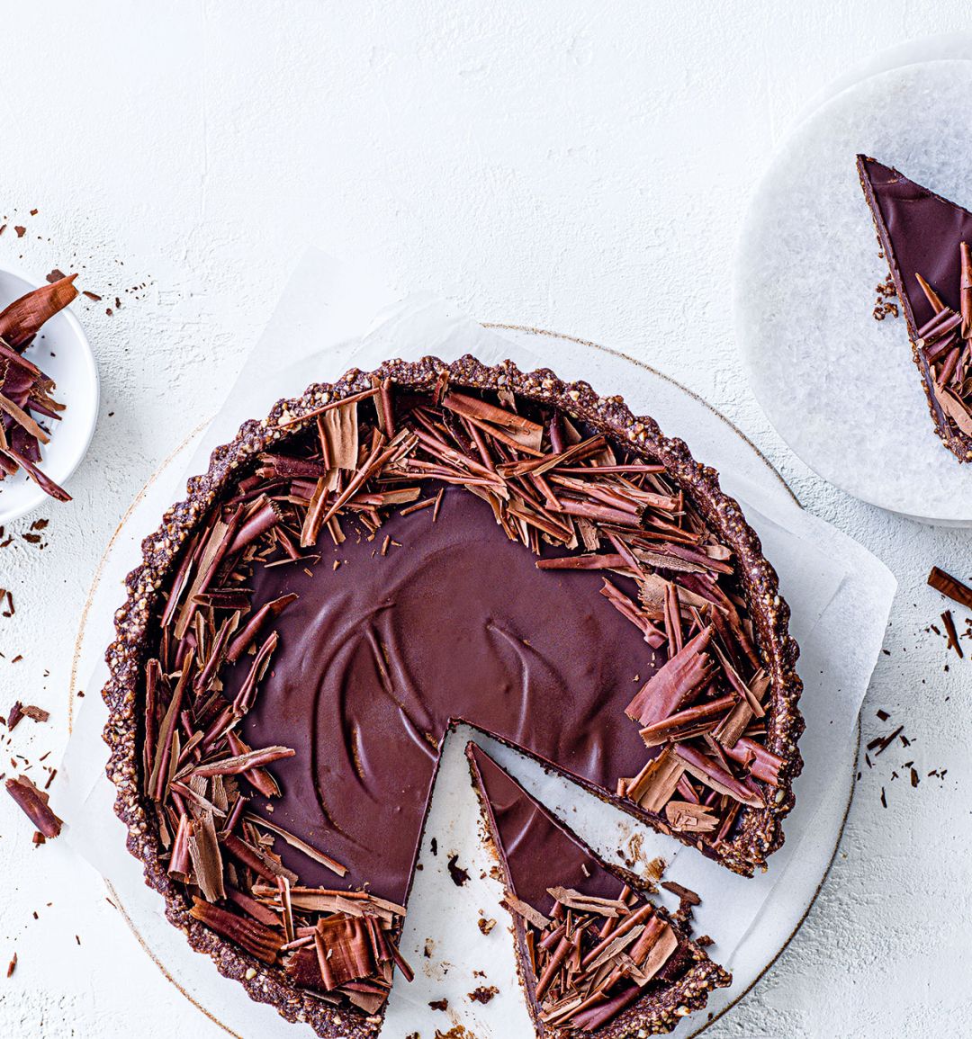 No-bake dark chocolate and nut tart