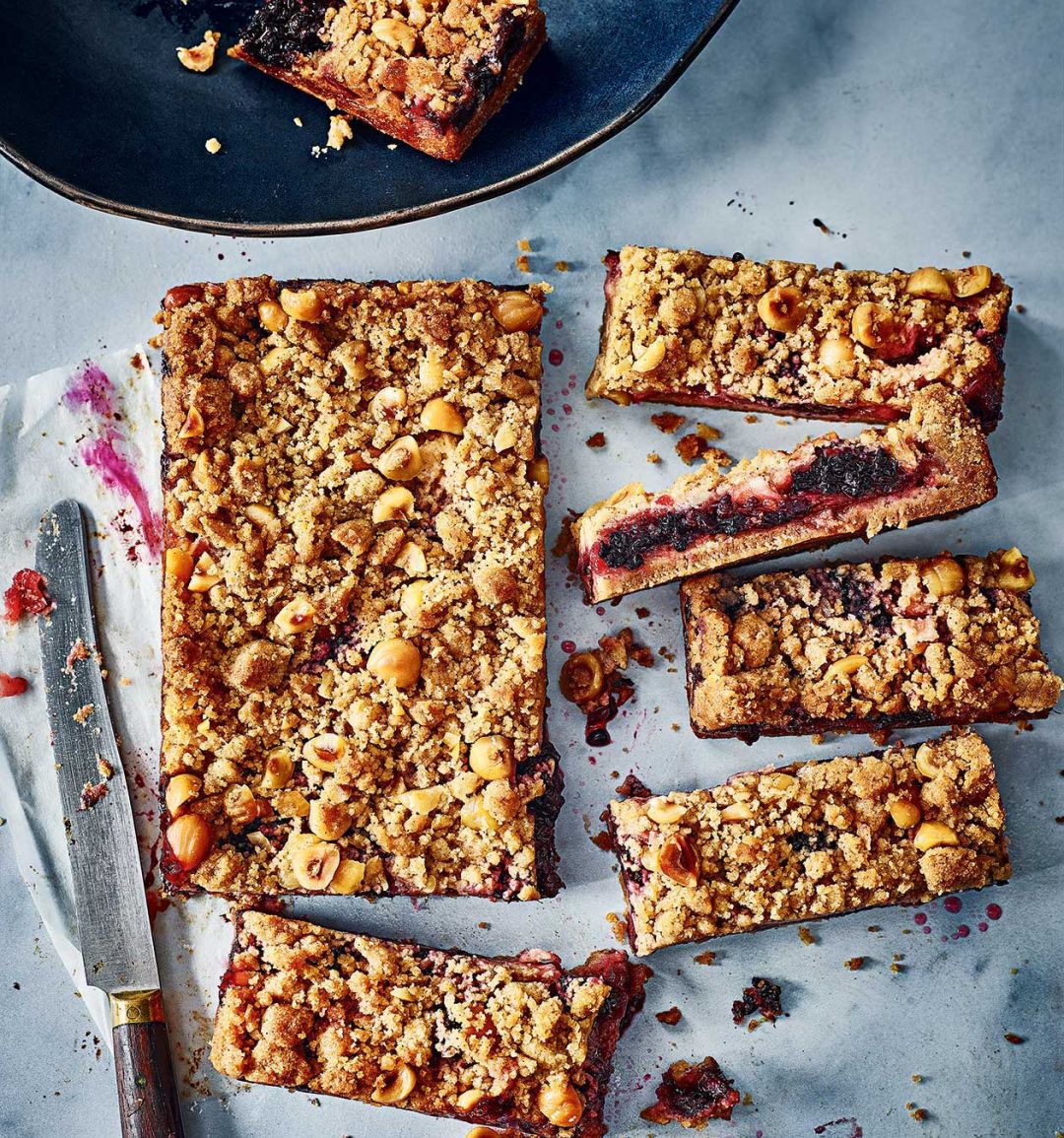 Blackberry and apple hedgerow crumble bars