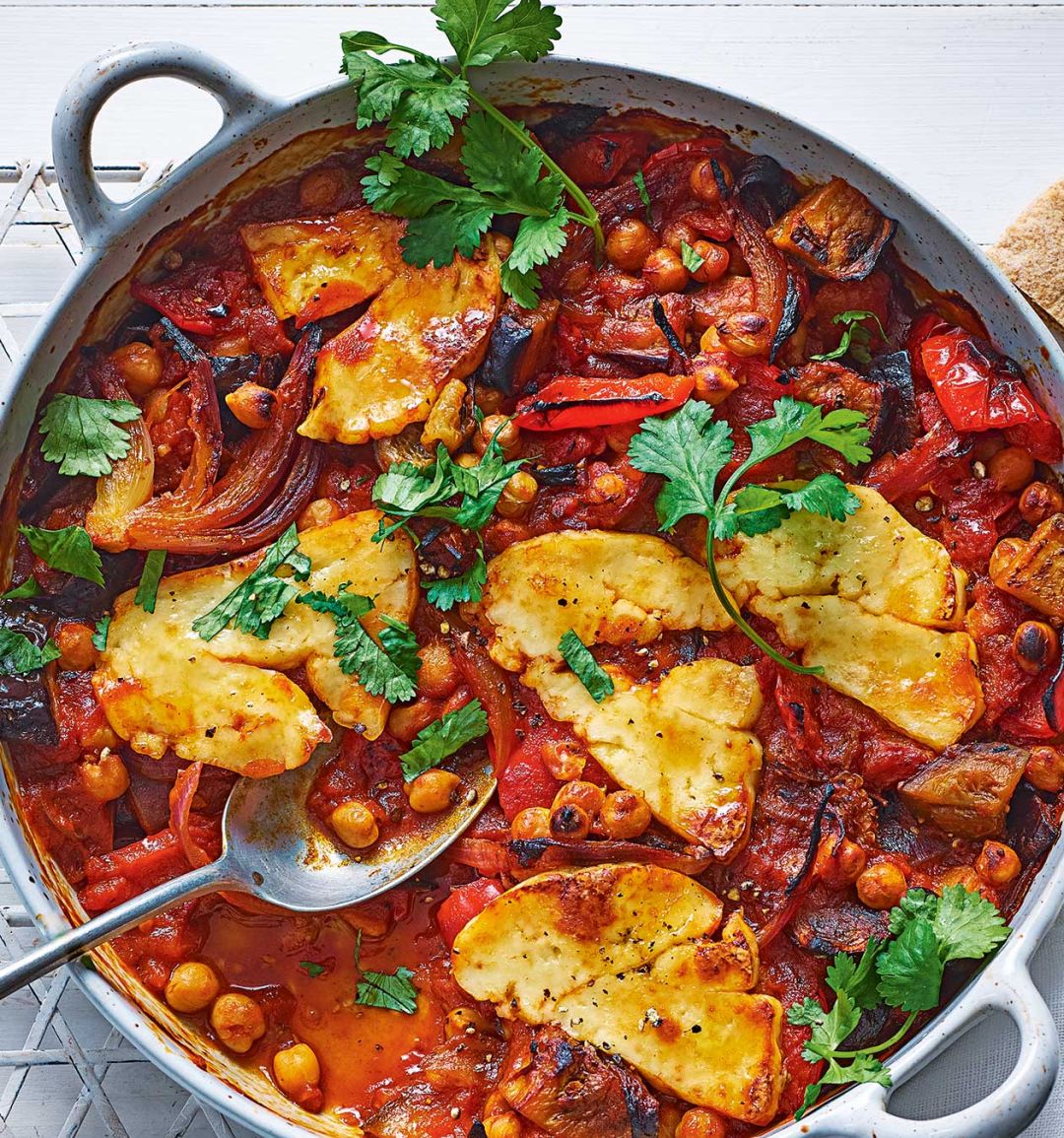 Smoky halloumi bake