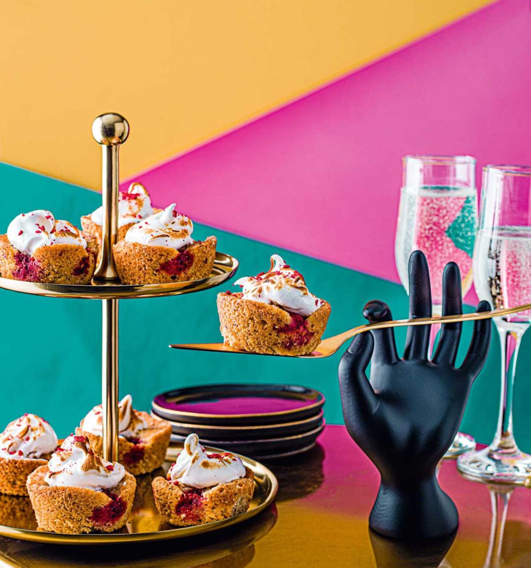 Raspberry and toasted meringue cakes