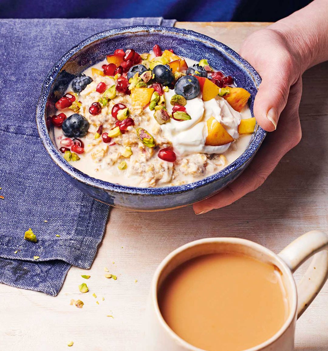 Prebiotic-packed overnight oats