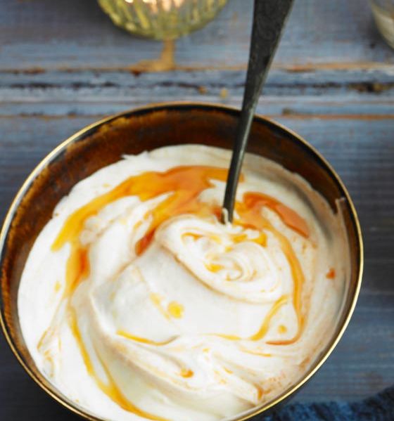 Roasted garlic raita