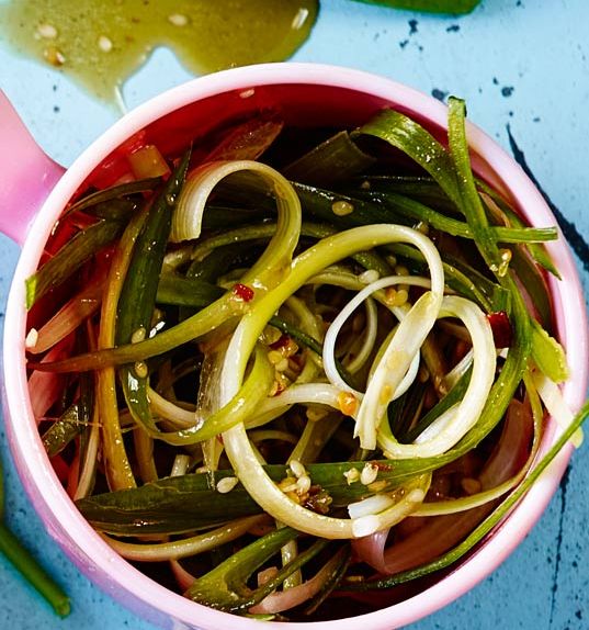 Pa muchim (spring onion salad)
