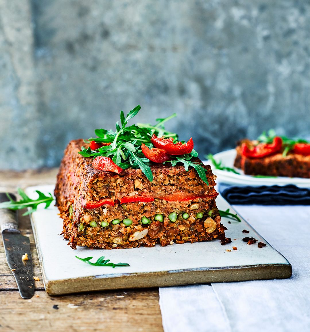 Summer lentil-nut roast