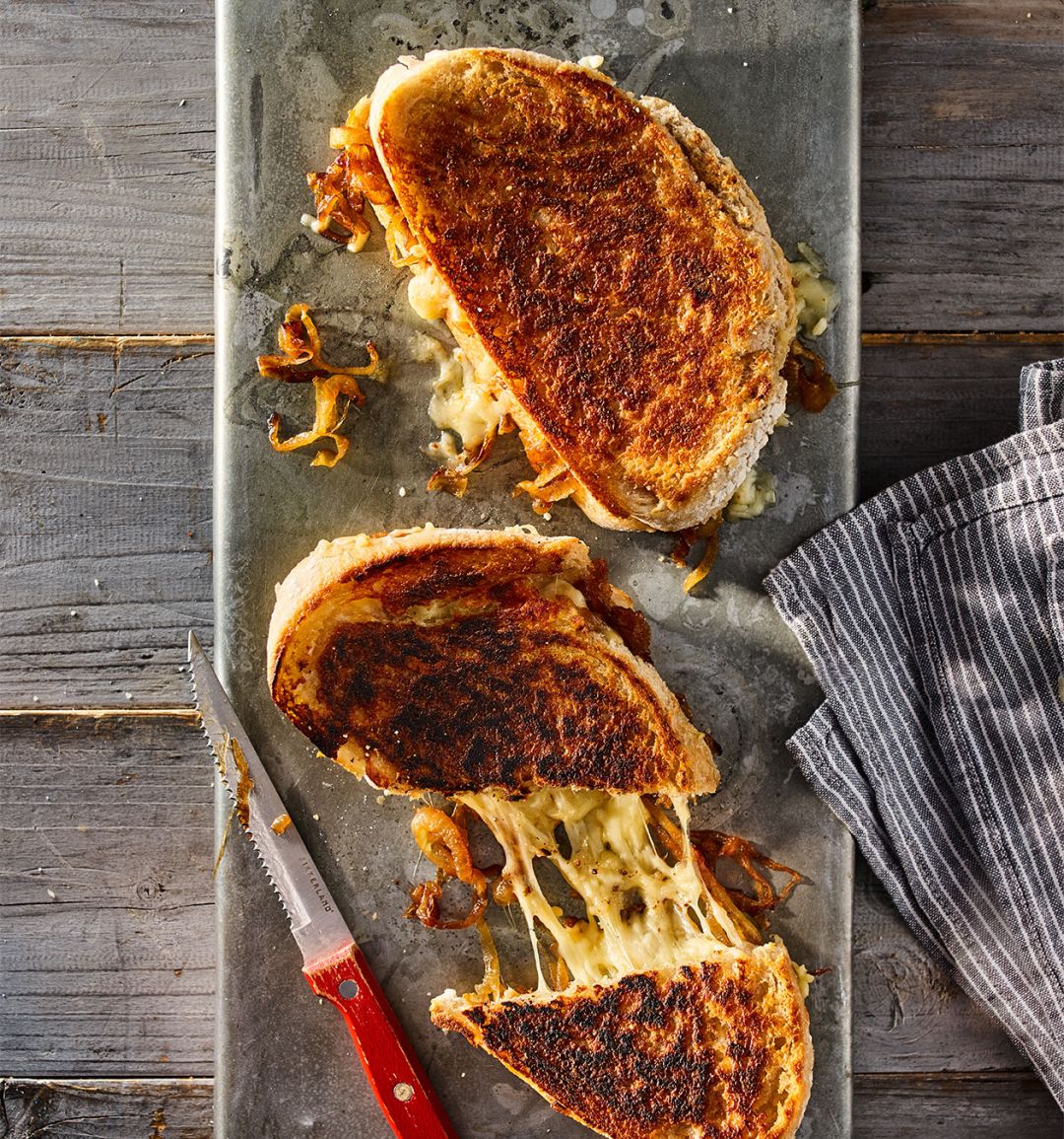 French onion soup toastie