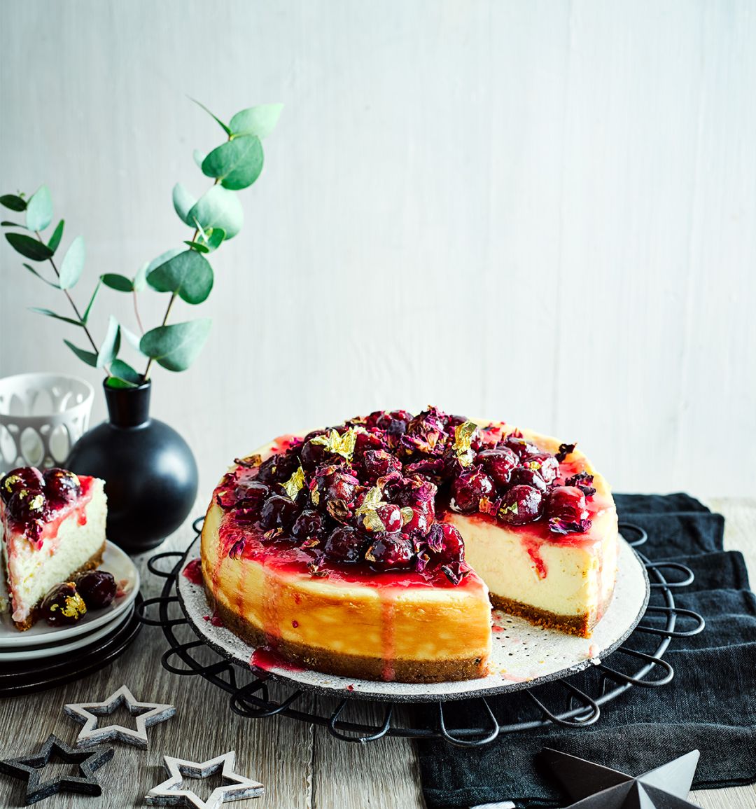 Spiced white chocolate and cherry cheesecake