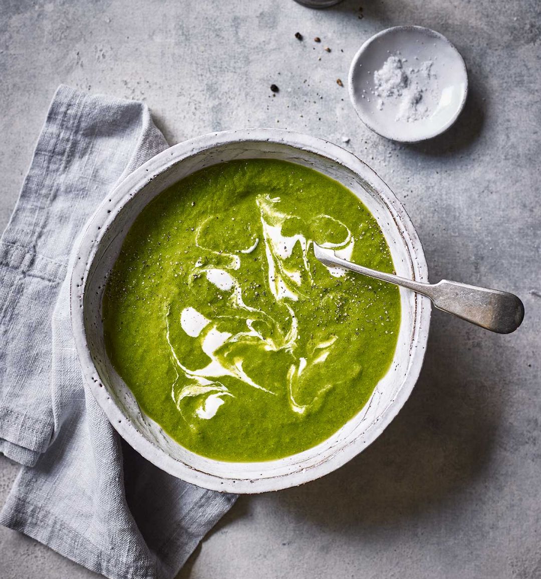 Leek, pea and mint soup