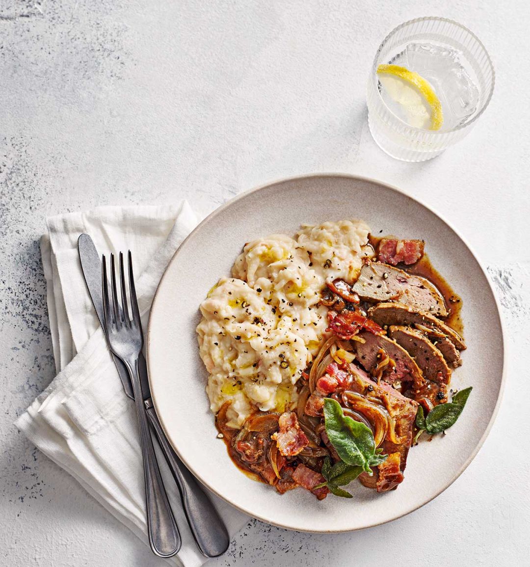 Liver, bacon and onions with white bean mash