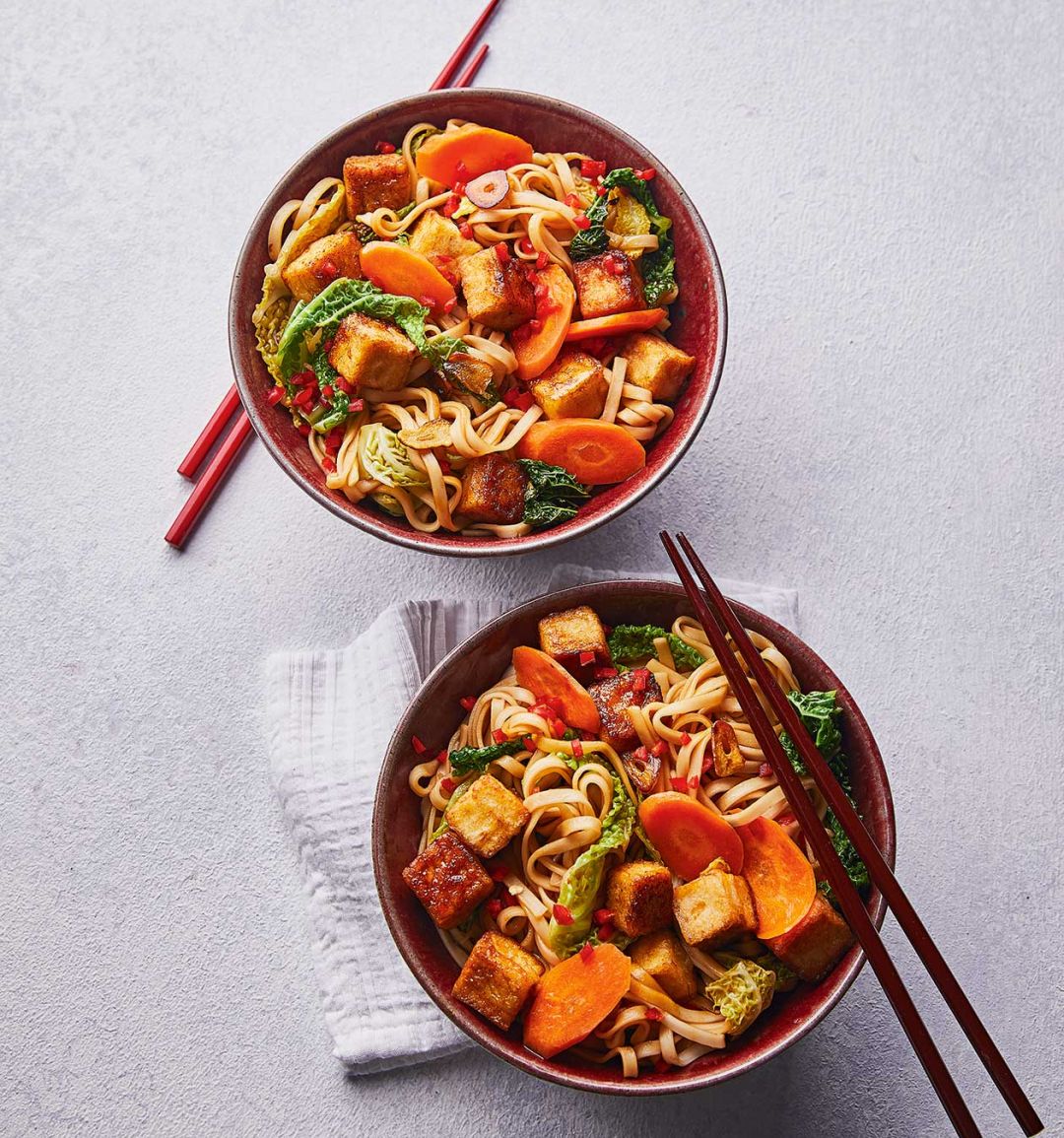 Veg and tofu spicy noodles