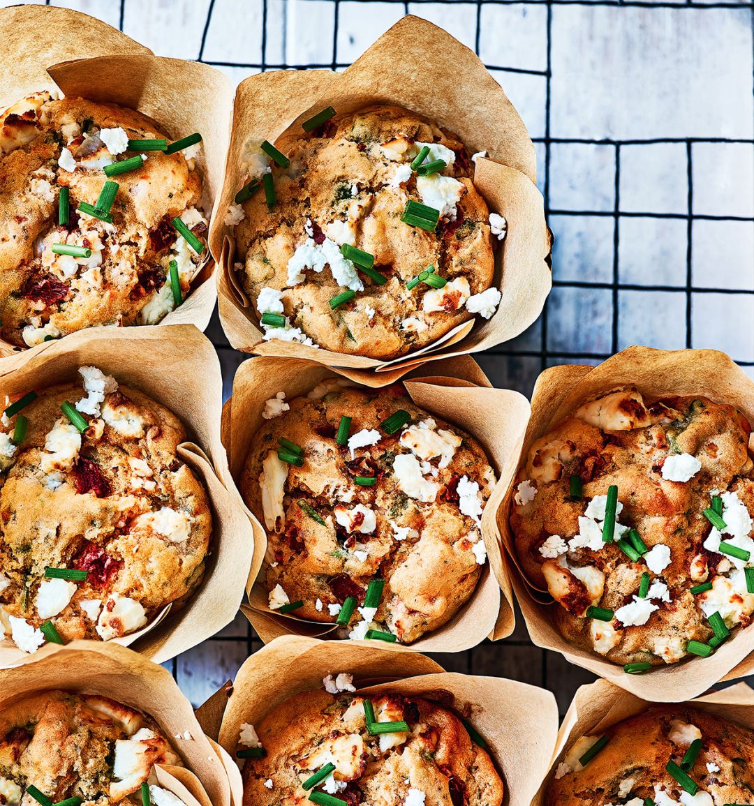 Feta, pepper and spinach muffins