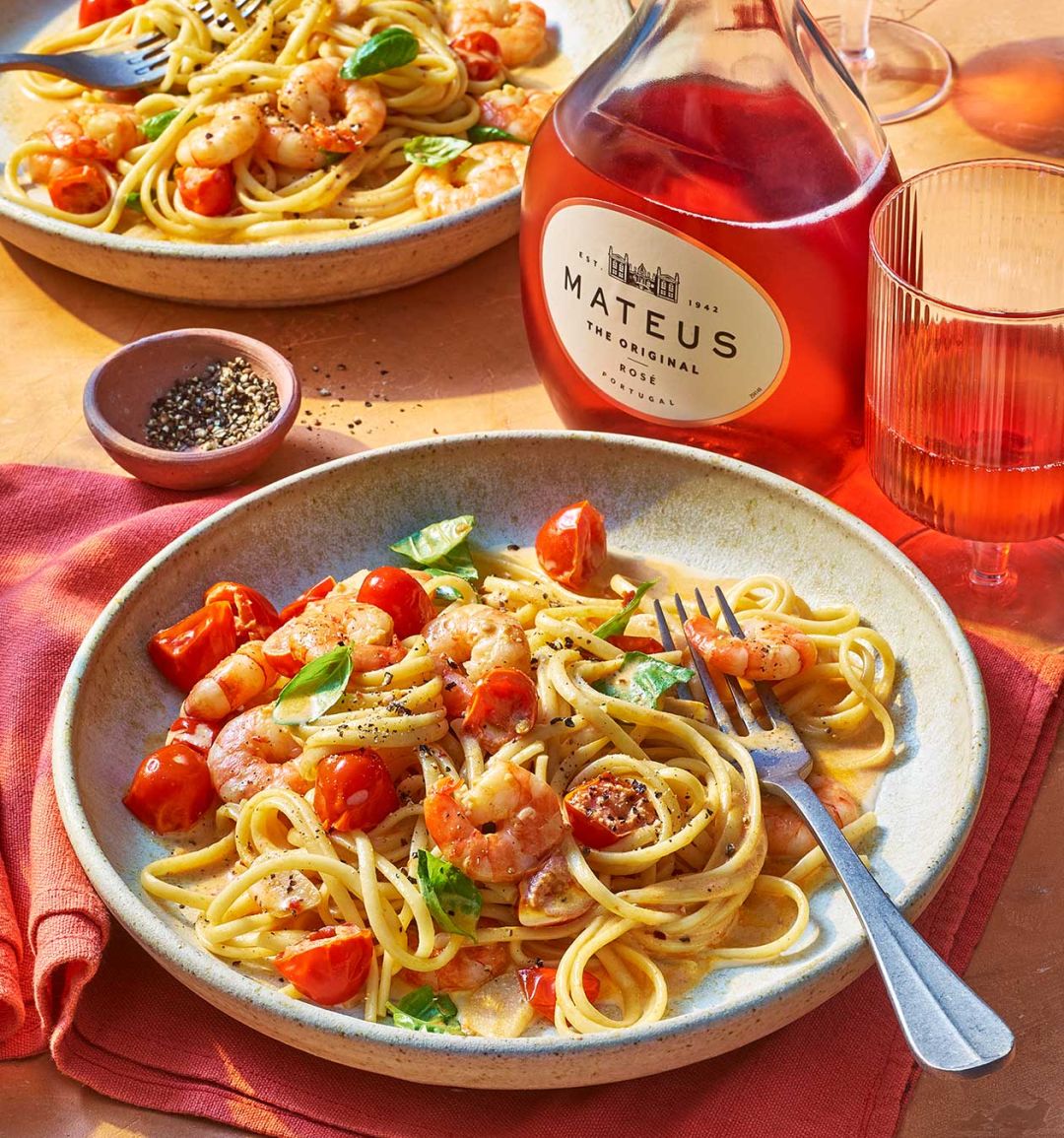 Sponsored: Spicy garlic prawn and rosé linguine