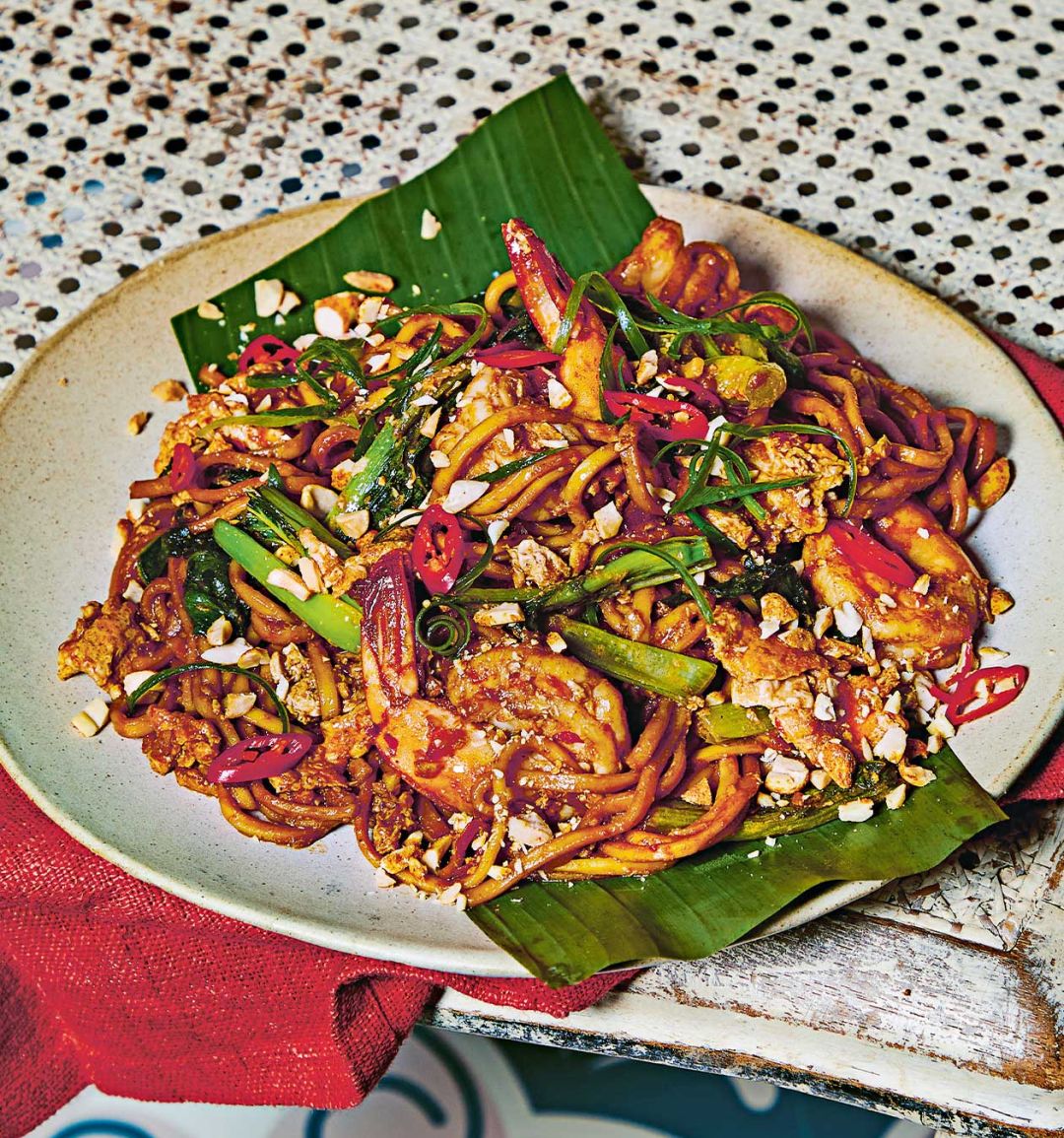 Prawn and tomato noodles