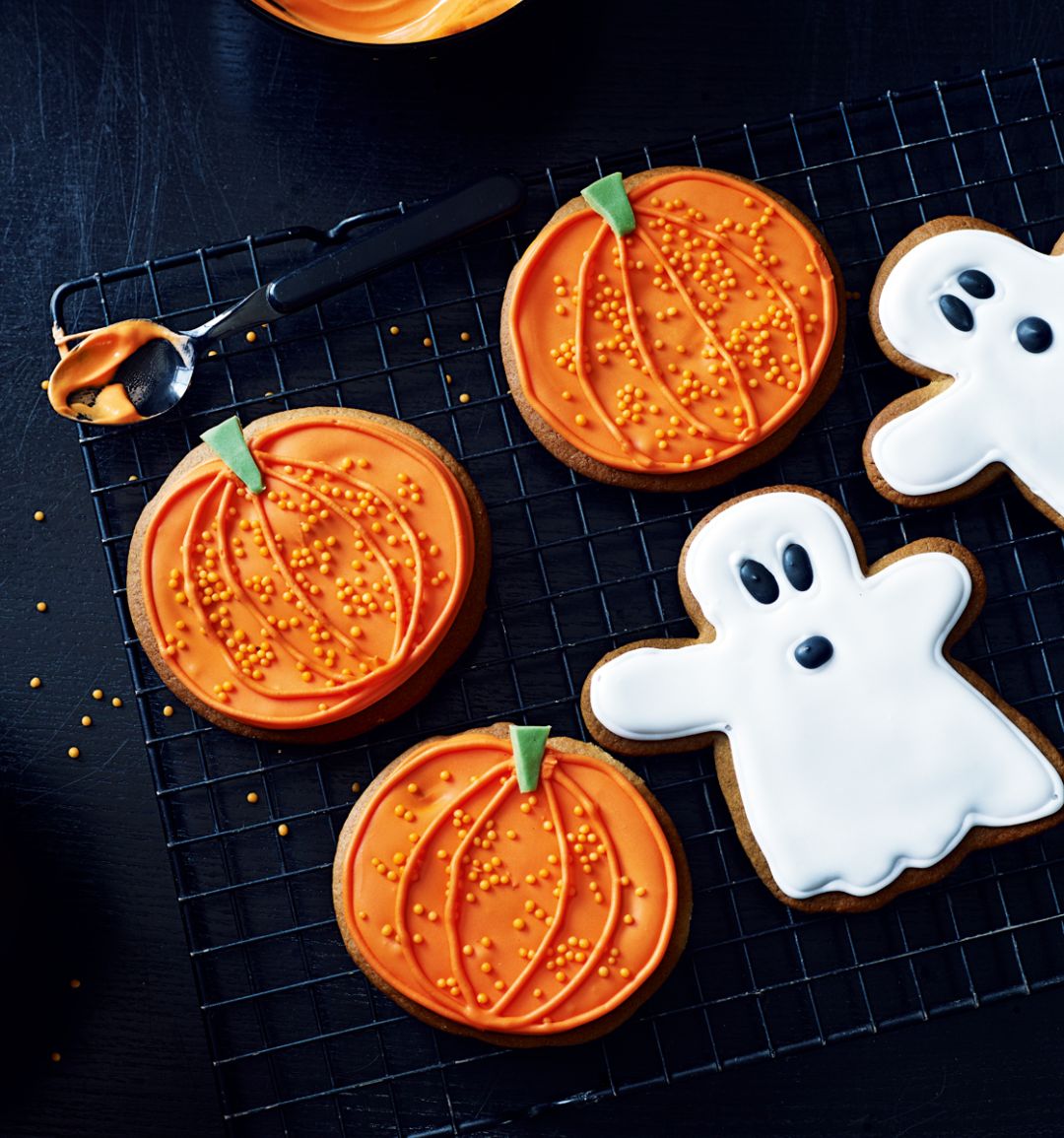 Pumpkin & ghost ginger biscuits