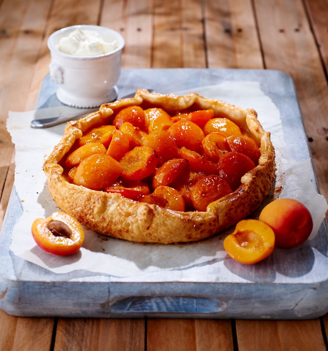 Apricot tart