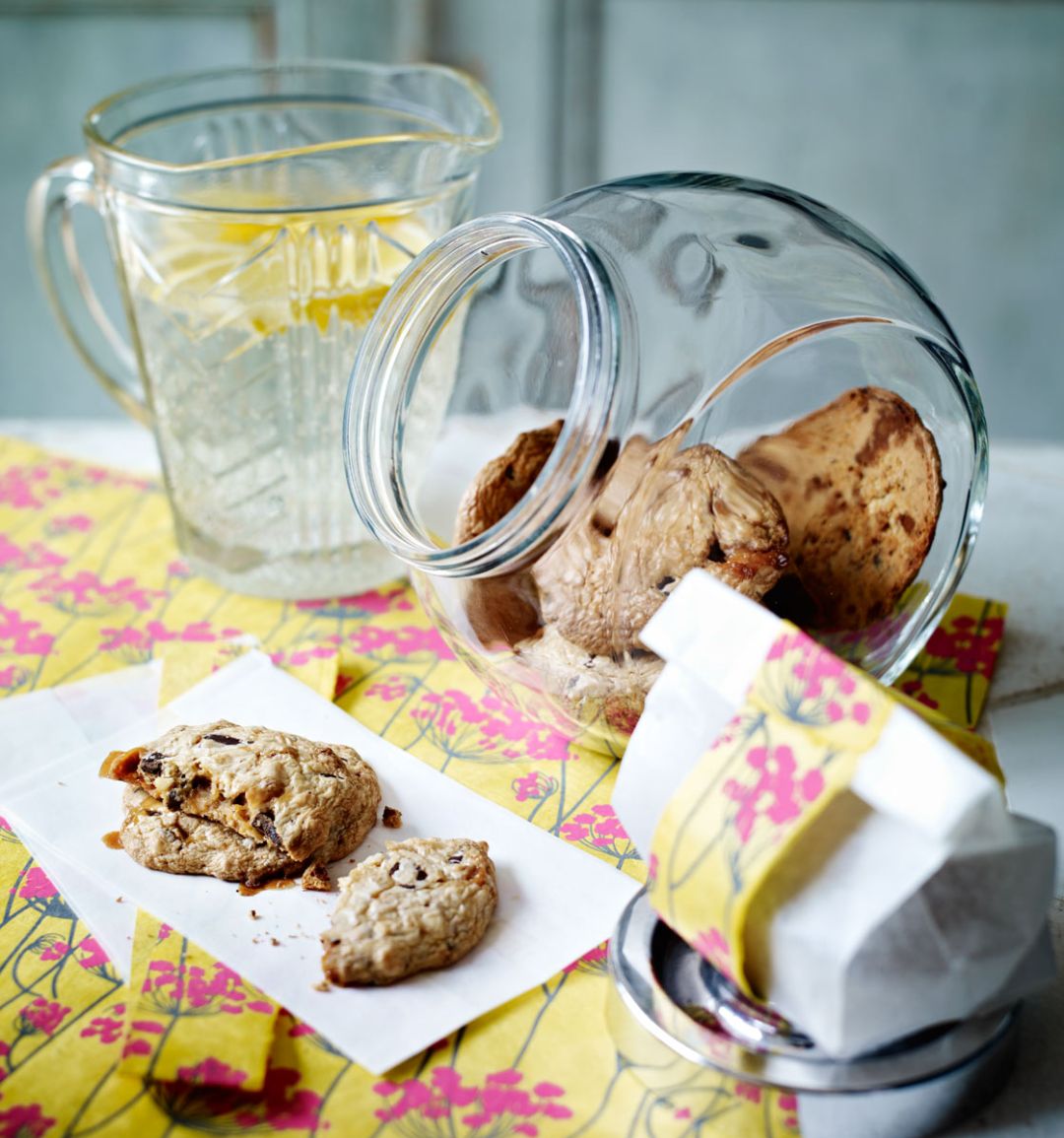 Chocolate, peanut butter and fudge cookies 