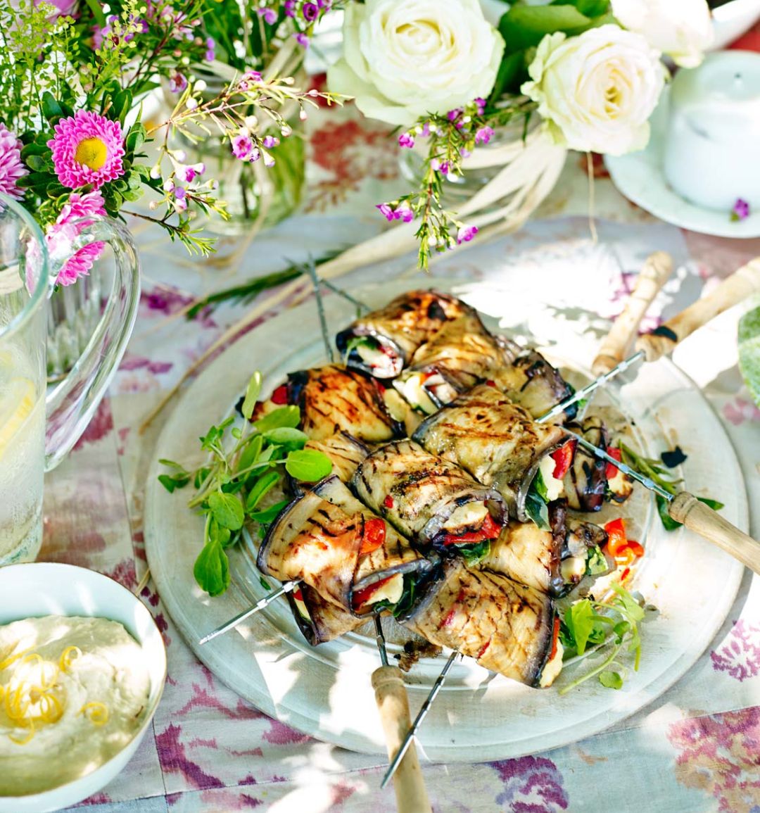 Aubergine, pepper and halloumi kebabs with lemony houmous